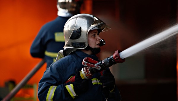 WOMAN, FIREFIGHTERS, FIRE,