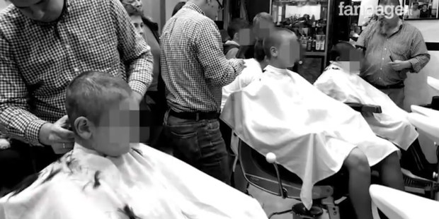 Il Compagno Di Classe Ha Il Tumore La Sorpresa Degli Amici Tutti Rasati A Zero Come Lui