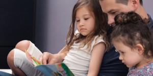 Quali passi della Bibbia leggere ai bambini la sera?