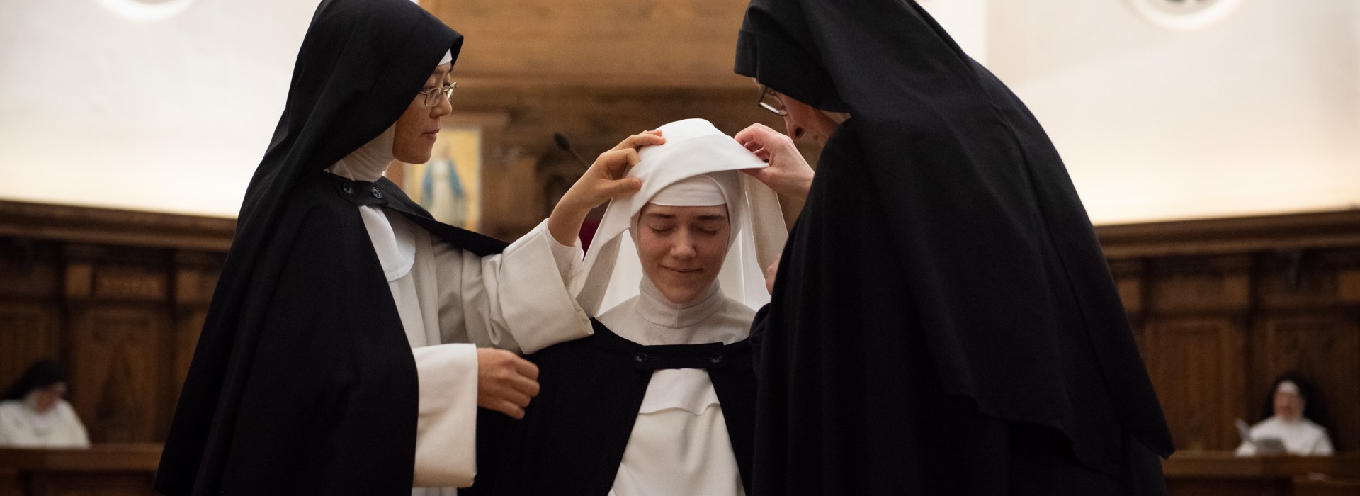 DOMINICAN,NUN
