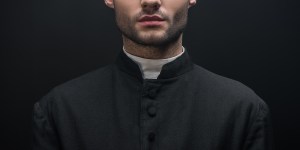 Eliminare il celibato dei preti: la Chiesa tedesca scrive ufficialmente al Papa