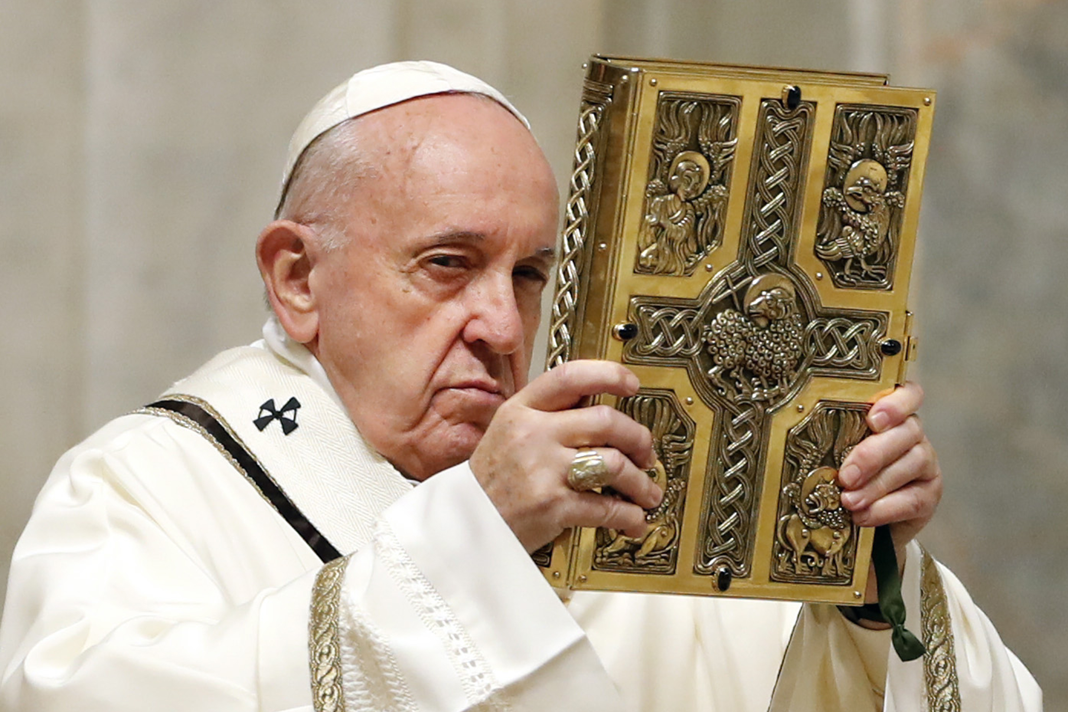 POPE EASTER VIGIL MASS