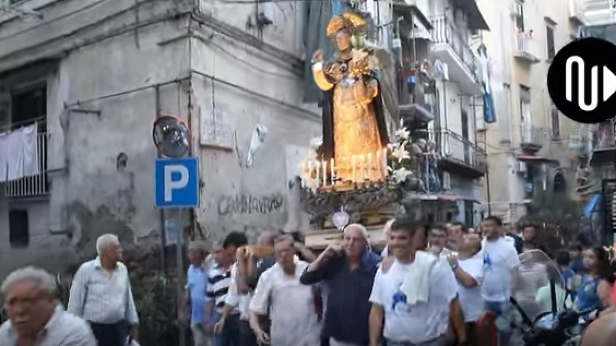 processione-san-vincenzo-ferreri-napoli-2.jpg