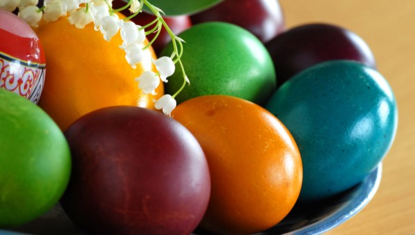 Easter eggs, Plate