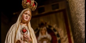 “Voglio consacrarmi alla Vergine Maria ma non so come”. Ve lo diciamo noi!