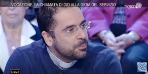 Don Roberto Fiscer, il prete ex dj che evangelizza con la web radio