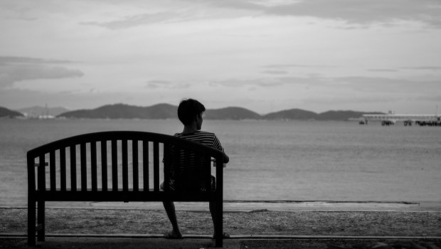 ALONE, SEASIDE, BENCH