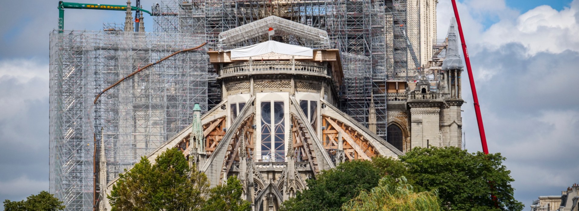 WEB2-TDJ1620-NOTRE-DAME-DE-PARIS-Timothée-DhellemmesP1000773.jpg
