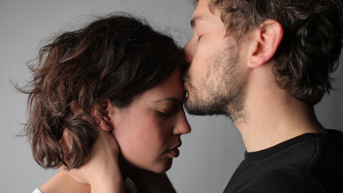 SAD, COUPLE, KISS