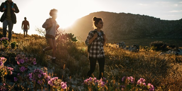 PEOPLE, WALK, MOUNTAINS