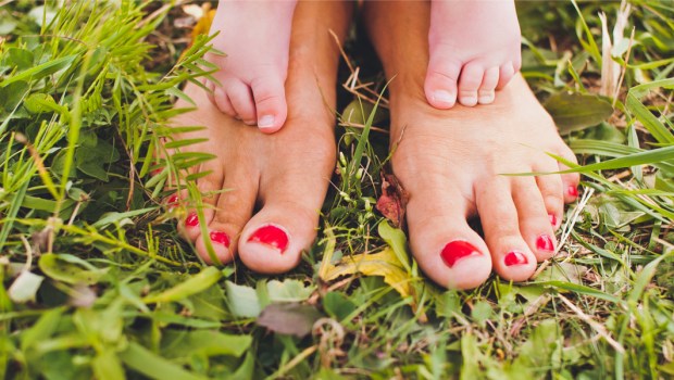 FEET OF MOM AND SON,