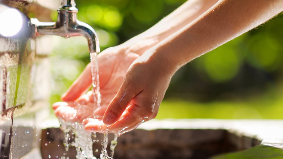 HAND, WATER, SPRING