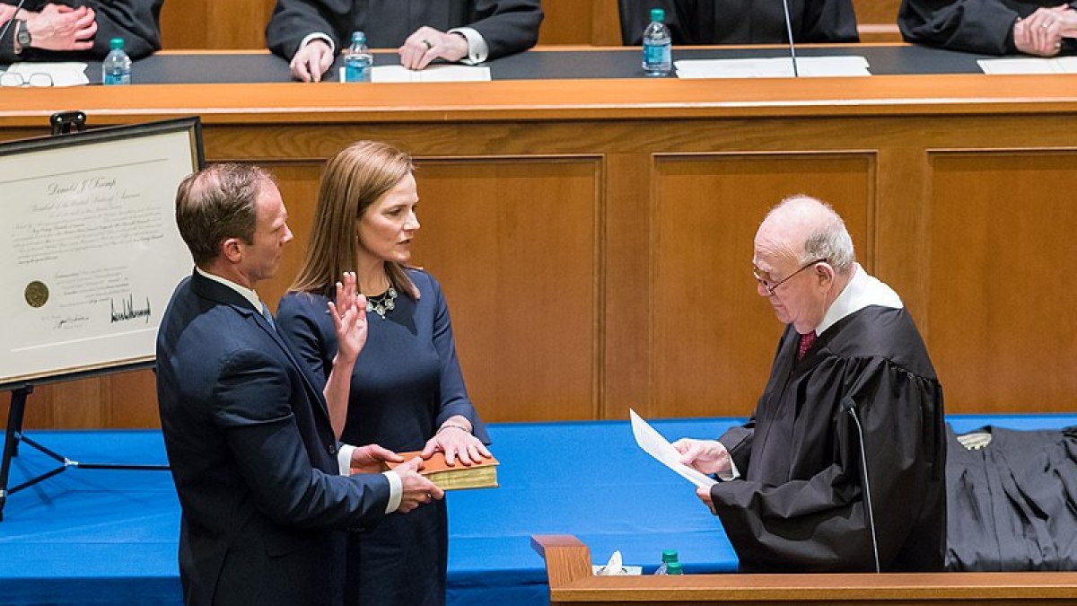 Amy-Coney-Barrett.jpg