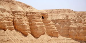 Scoperti nuovi frammenti dei Rotoli del Mar Morto