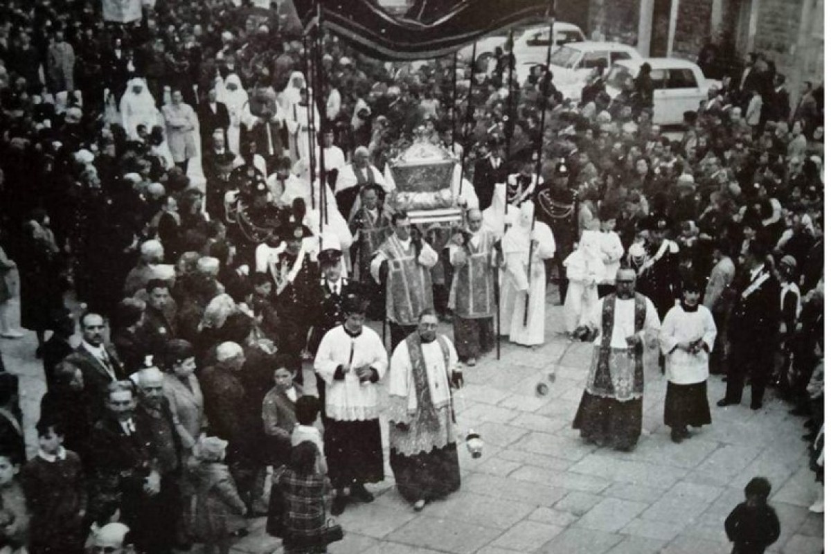 PROCESSIONE RELIGIOSA