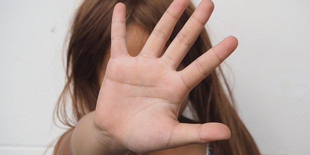 MOLESTOWANIE SEKSUALNE