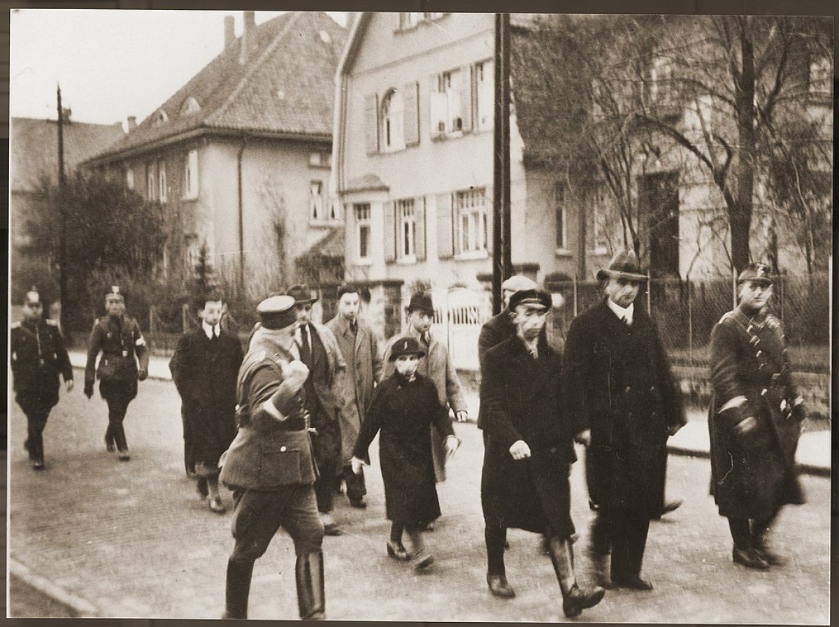 KRISTALNACHT