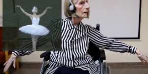 Malata di Alzheimer ritrova la sua anima di ballerina grazie alla musica