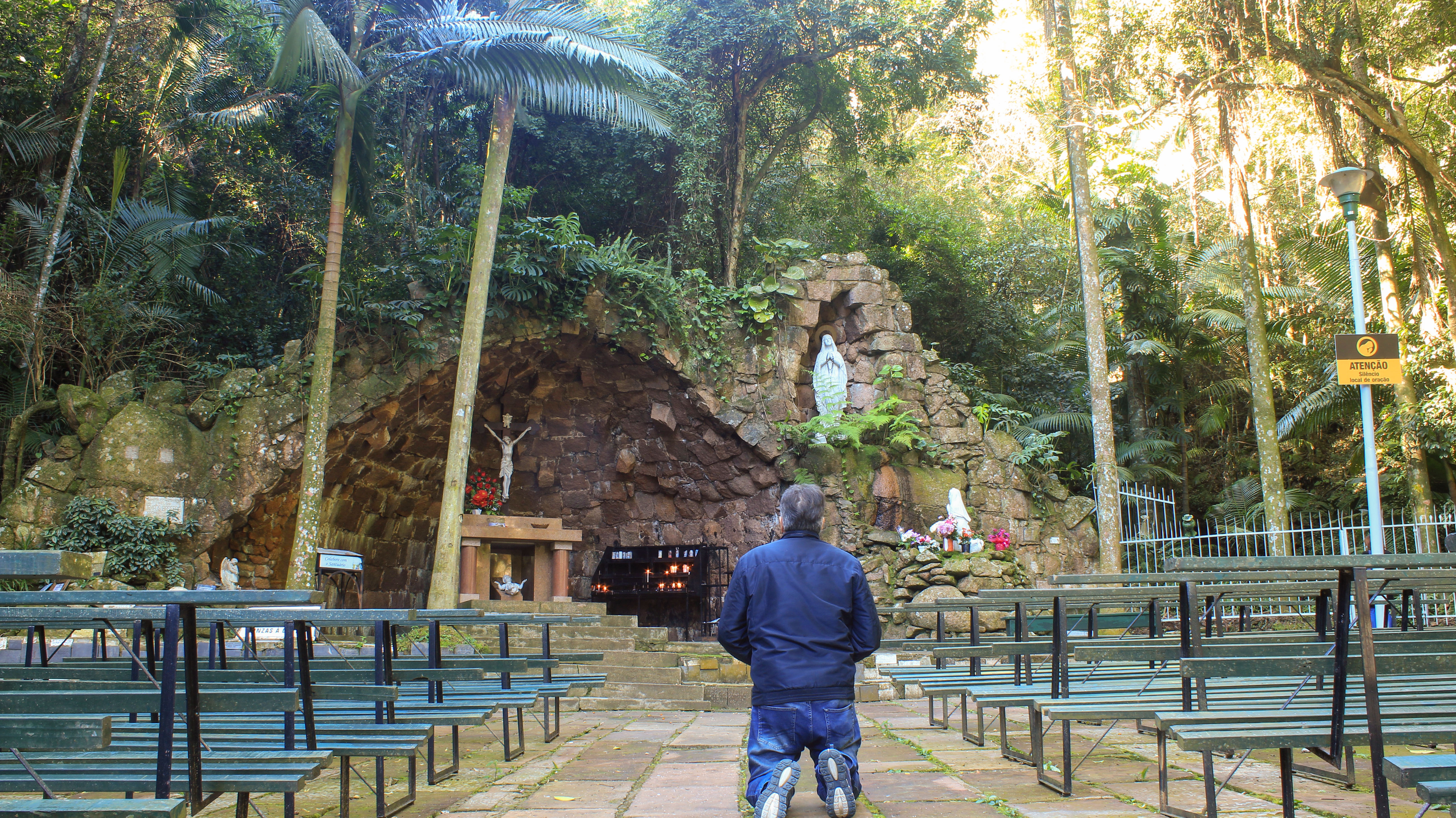 Grotte de Lourdes à Porto Allegre Brésil