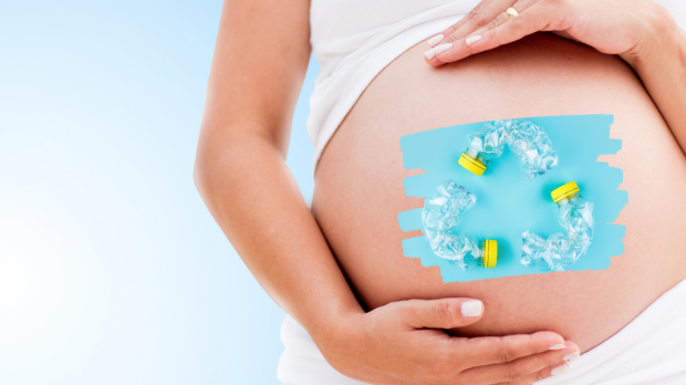 WOMAN, PREGNANT, PLASTIC