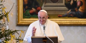 Il Papa parla della fine del mondo e di San Michele: “Lui guiderà gli angeli”
