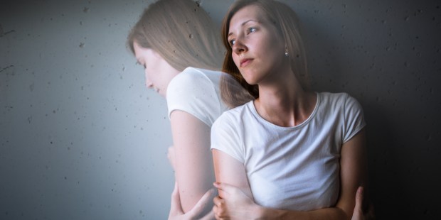 WOMAN, PAIN, ALONE