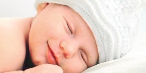 Una patologia incompatibile con la vita. Vive solo 9 mesi ma con il sorriso
