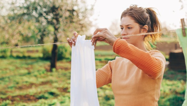 WOMAN, CLOTHES, OPEN AIR