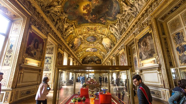 Apollon Gallery at the Louvre museum