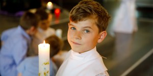 Perché incoraggiare i figli a diventare chierichetti?