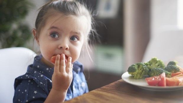 CHILD, EAT, VEGATABLES