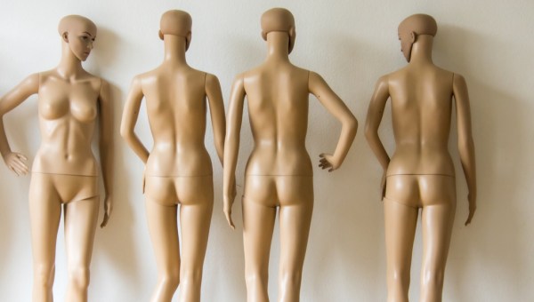NAKED MANNEQUINS