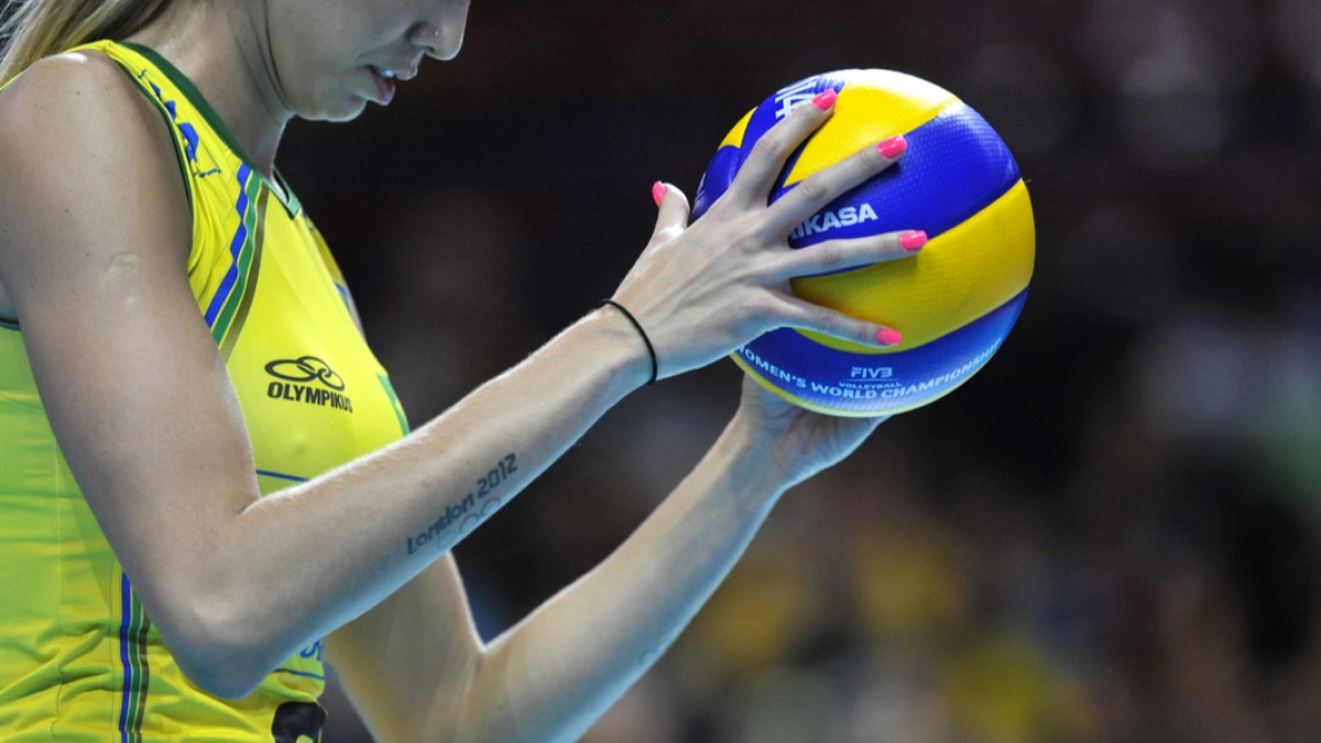 VOLLEYBALL, WOMAN