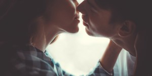 «Un bacio, insomma, che cos&#8217;è mai un bacio?»