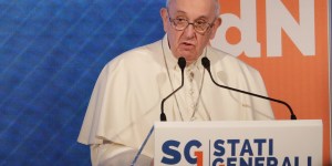 Francesco: senza natalità non c&#8217;è futuro. Se la famiglia riparte, riparte tutto (VIDEO)