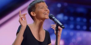 La profonda fede di Nightbirde brilla nella sua performance virale ad America’s Got Talent
