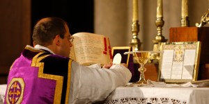 “Traditionis Custodes”: le 9 domande poste dal Vaticano ai vescovi di tutto il mondo