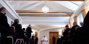 Il Papa: difficile sognare un’Europa senza ideologie se i cristiani sono ancora divisi