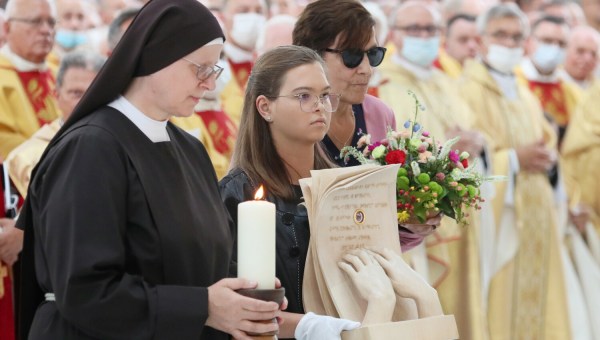 BEATYFIKACJA STEFANA WYSZYŃSKIEGO I ELŻBIETY RÓŻY CZACKIEJ, LITURGIA
