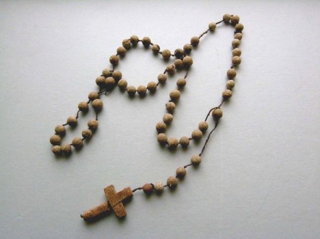 POLISH-ROSARY-Franciszka-Studzińsk.jpg