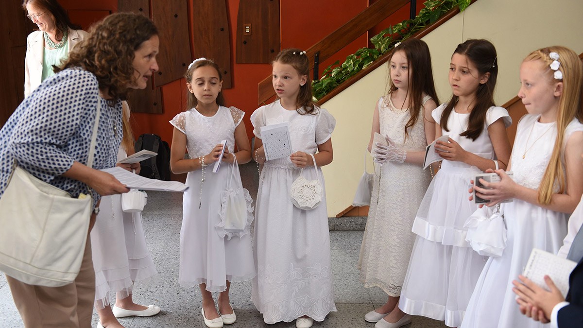 COMMUNION