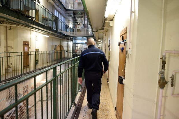 WEB2-PRISON-AFP-000_WB5MS.jpg