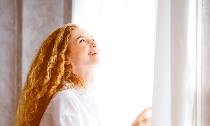 HAPPY GIRL, LIGHT