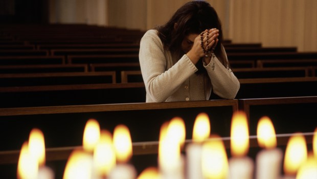 WOMAN PRAY,