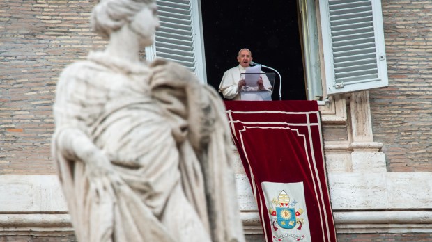 POPE-FRANCIS-ANGELUS