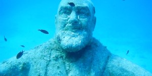 Quel Padre Pio che protegge le isole Tremiti (da sottacqua)