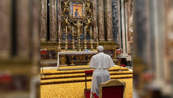 Pope-Francis-Basilica-of-Santa-Maria-Maggiore-Vatican-Media-.jpg