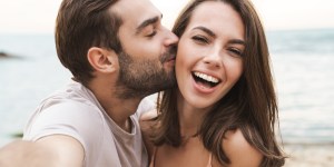 3 coppie condividono come il programma Retrouvaille ha salvato il loro matrimonio