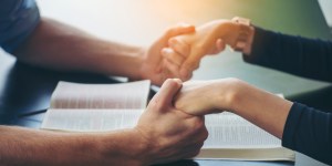 Preghiera per spezzare malefici e fatture dentro il nostro corpo