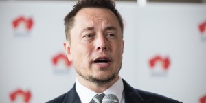 Elon Musk definisce “sciocchezza totale” credere che le nascite danneggino l&#8217;ambiente